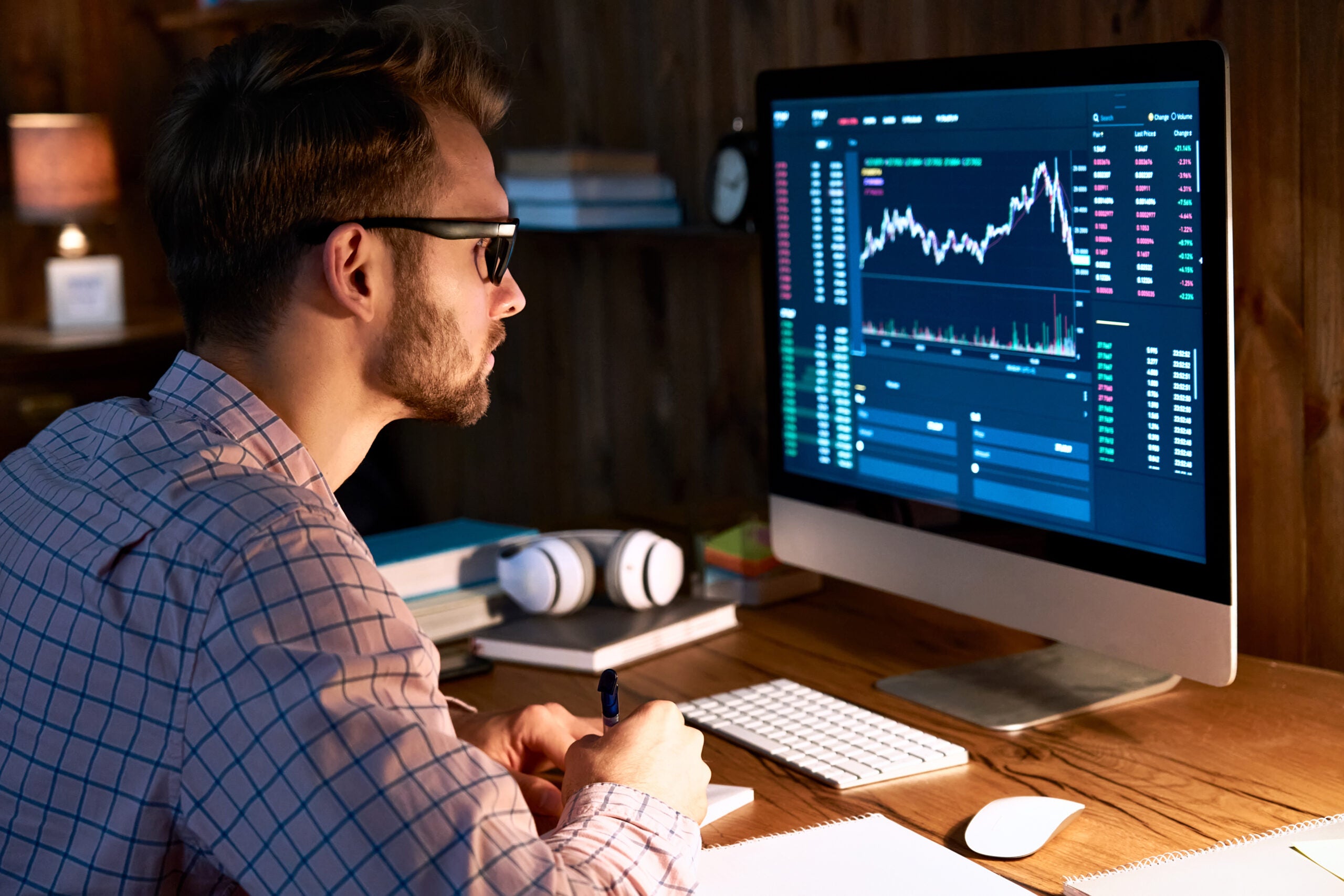 patient crypto trader at computer